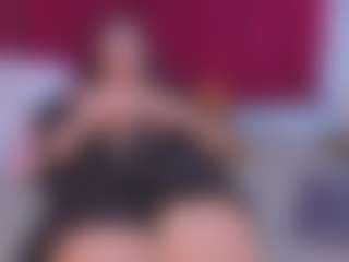 Live cam show with JESSY-CORTES - Big Tits on hornycams.live