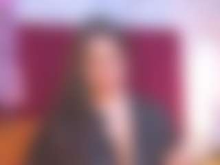 Live cam show with JESSY-CORTES - Facial Piercings on milfzrlive.com