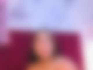 Live cam show with JESSY-CORTES - Oil on Camsoda
