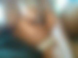 Live cam show with laurah95 - Mature on Camsoda