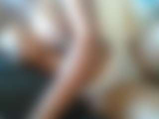 Live cam show with laurah95 - Mature on CSO-WL