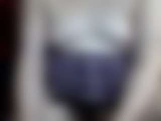 average-girl's Live Sex Cam Show