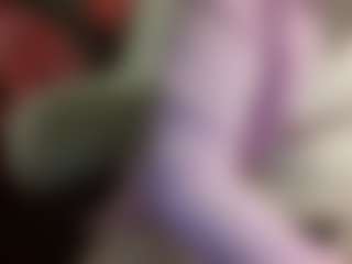 Live cam show with average-girl - Hairy Pussy on PervPlay.com