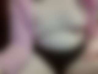 Live cam show with average-girl - Average on hotwifechat.live
