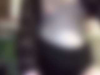 Live cam show with average-girl - Solo on Camiplay Live