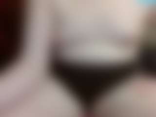 average-girl's Live Sex Cam Show