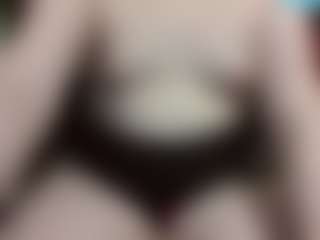 Live cam show with average-girl - Young Adult on Camming Site