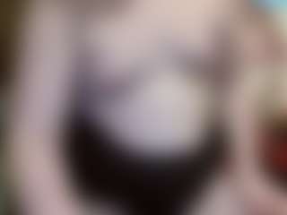 average-girl's Live Sex Cam Show