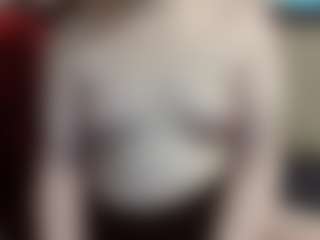 Live cam show with average-girl - Joi on Camsoda
