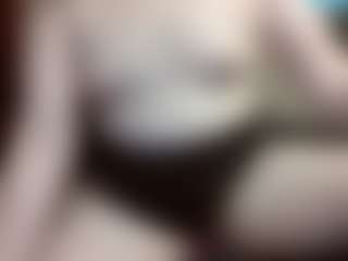 average-girl's Live Sex Cam Show
