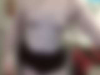 Live cam show with average-girl - Athletic on CamSodaAdn