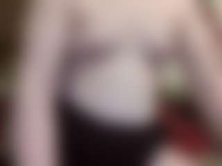 Live cam show with average-girl - Foot Fetish on Camsoda