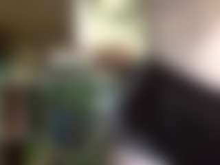 Live cam show with average-girl - Average on TeamSkeetLive