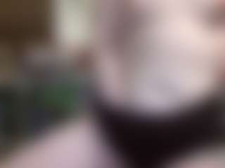 average-girl's Live Sex Cam Show