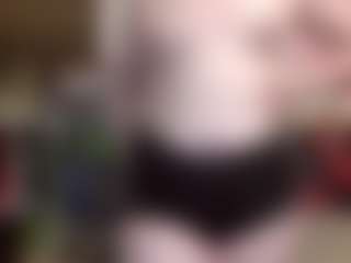 Live cam show with average-girl - Dildo on Milfs Live