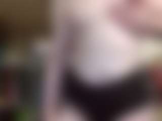 Live cam show with average-girl - Athletic Young Adult on Gym Cam Girls