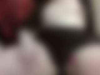 Live cam show with average-girl - Athletic Bedroom on liverealitysex.com