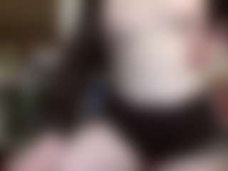 Live cam show with average-girl - Average on Camsoda