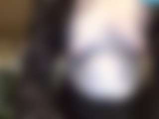 Live cam show with average-girl - Bedroom on madthumbs
