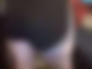 Live cam show with average-girl - Athletic Shaved Pussy on Dare Cams