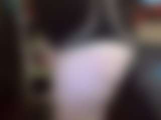 Live cam show with average-girl - Amateur Brown Hair on Fling VIP Chat