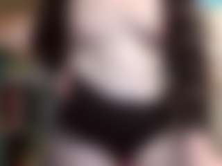 Live cam show with average-girl - Thong on madthumbs