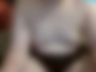 Live cam show with average-girl - Fingers on SpankPalCams