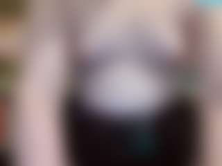 Live cam show with average-girl - Fingering on Camsoda