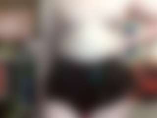 Live cam show with average-girl - Average on googirlz
