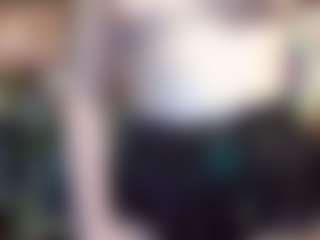Show en direct avec average-girl - Thong sur Camsoda