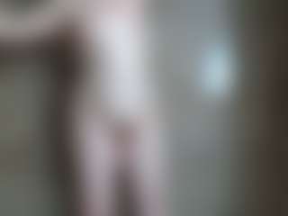 average-girl's Live Sex Cam Show