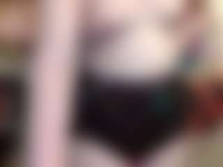 average-girl's Live Sex Cam Show