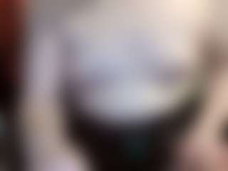 average-girl's Live Sex Cam Show