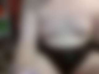 Live cam show with average-girl - Fingering on Camsoda