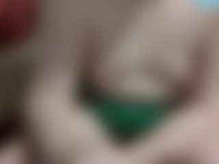 Live cam show with average-girl - Thick on xheatlive.com