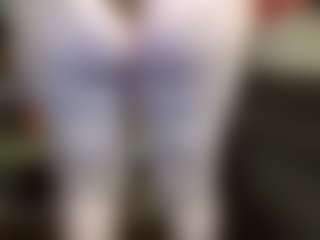 average-girl's Live Sex Cam Show