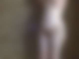 average-girl's Live Sex Cam Show