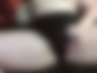 Live cam show with average-girl - Young Adult on CamClone