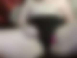 average-girl's Live Sex Cam Show