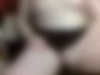 average-girl's Live Sex Cam Show