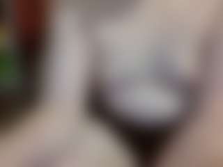 Live cam show with average-girl - Fingers on Camsoda Late Night
