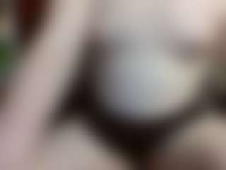average-girl's Live Sex Cam Show