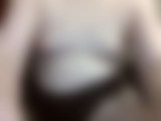 average-girl's Live Sex Cam Show
