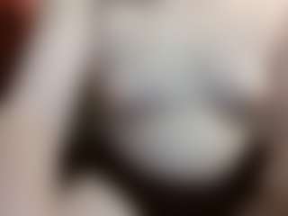 Live cam show with average-girl - Thong on Milf Play