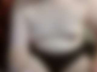Live cam show with average-girl - Thong on Dolls Live