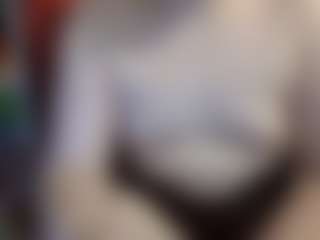 Live cam show with average-girl - Amateur on Camsoda