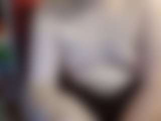 Live cam show with average-girl - Amateur on Camsoda