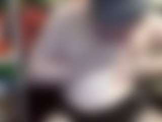 Live cam show with average-girl - Control on PervPlay.com