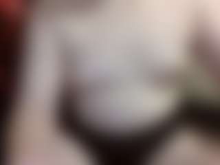 Live cam show with average-girl - Hairy Pussy on Milfs Live