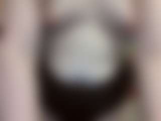 Live cam show with average-girl - Solo on Dare Cams